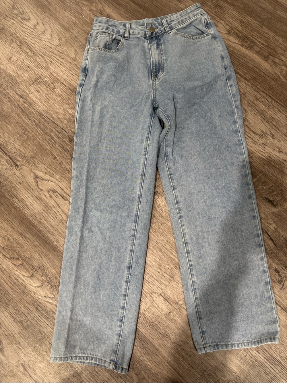 Light Wash High-Rise Straight Leg Women’s Jeans